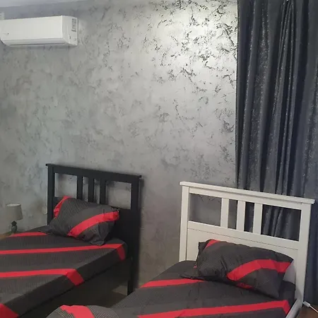 Δωμάτια σε οικογενειακή κατοικία Casa Nedelcu